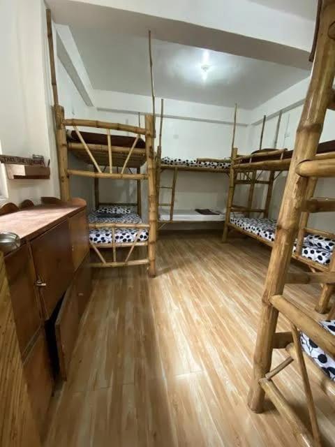 Georgia'S Neverland Hostel Логон Экстерьер фото